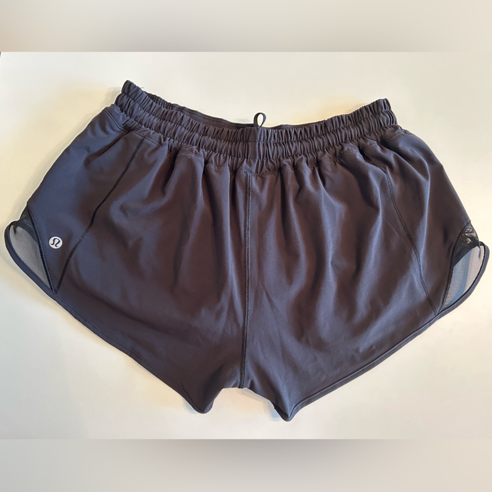 SET OF 2! Lululemon Low-Rise Hotty Hot Lined Short 2.5” - Picture 4 of 9